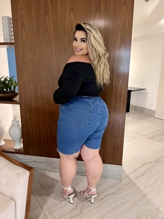 Imagem do CROPPED CANELADO PLUS SIZE LETÍCIA PRETO