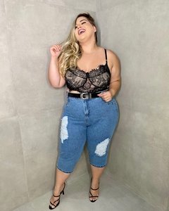 CALÇA JEANS MOM PLUS SIZE PAULA