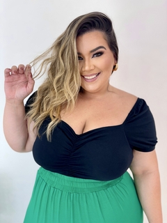 CROPPED PLUS SIZE BOJO LICE PRETO