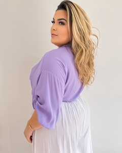 BLUSA PLUS SIZE DE BOTÕES ELIANE