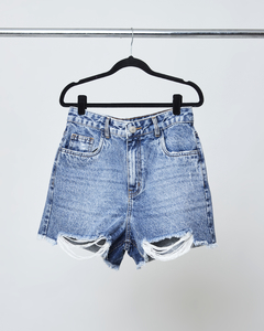 SHORTS JEANS RASGADO - comprar online