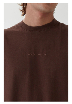 Remera Harvey Big Logo Coffee en internet