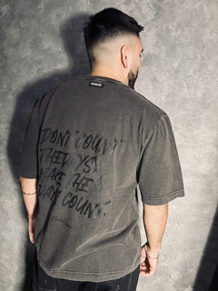 Remera Dont Count - comprar online