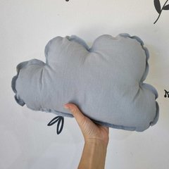 Almohada nube gris claro