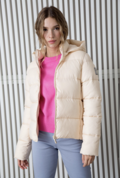 CAMPERA NYLON CHAMBERI SAND (O100) - tienda online