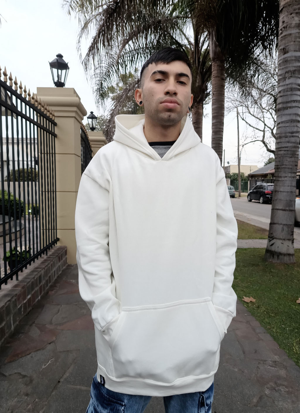 Buzo canguro blanco liso sale