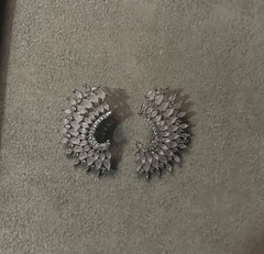 BRINCO EAR CUFF BIG CRAVEJADO E ZIRCONIA NAVETES - Maiorca Semijoias