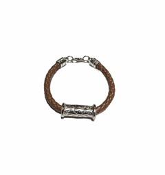 PULSERA ECOCUERO CENTRO DE METAL CON DISEÑO