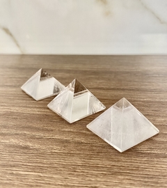Pirâmide Orium + Técnica de Desbloqueio da Pineal - comprar online