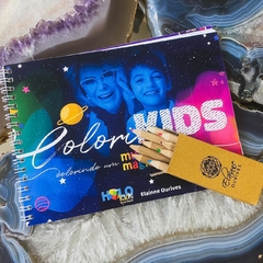 Livro de Colorir Holokids + Kit Lápis de cor