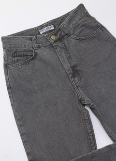 Jean Guess Gris (NUEVO)