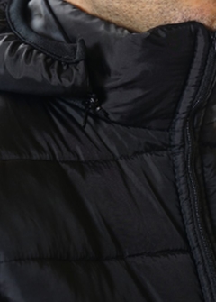 Campera inflada clásica con capucha desmontable negro en internet