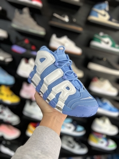 NIKE AIR MORE UPTEMPO / CELESTE - EL MARISCAL