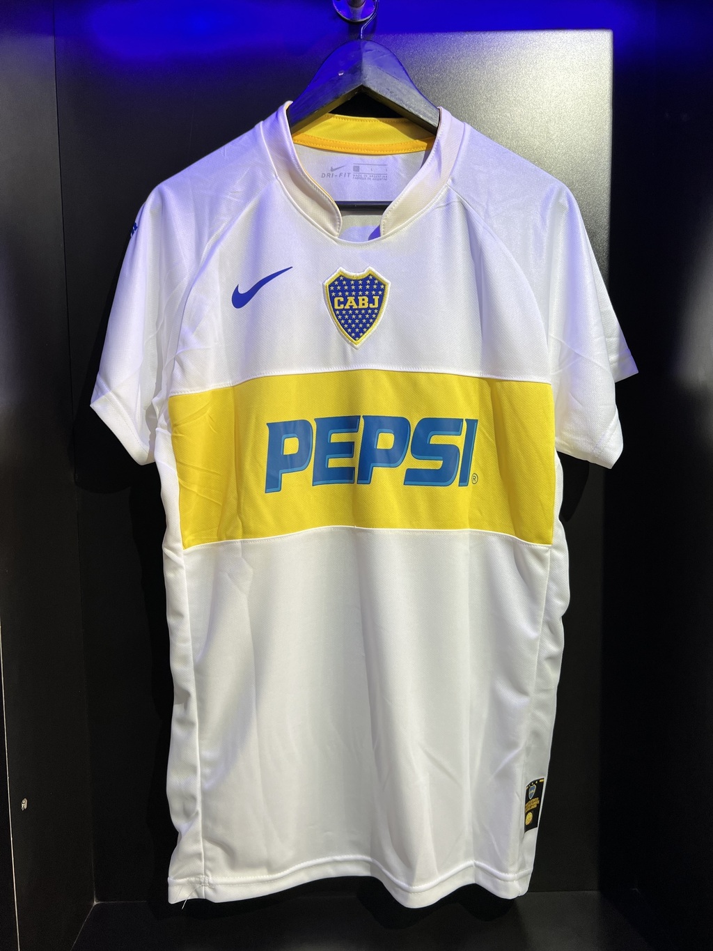 Remera de boca blanca hotsell