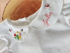 Blusa em linho Açucena com bordado personalizada - comprar online