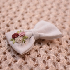 Laços Gravatinha bordado à mão com rosas 3D - comprar online