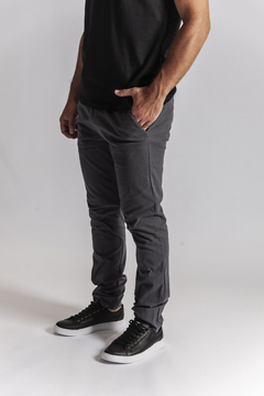 PANTALON CHINO CENIZA - comprar online