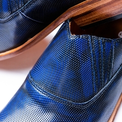 MOCASINES CUERO AZUL PICADO - tienda online