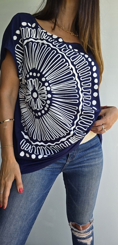 Remeron amplio de modal viscosa con mandala - She Indumentaria