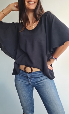 Imagen de Blusa de cey cuello redondo manga ancha tipo 3/4 4ITG11