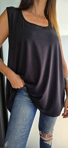 Imagen de Musculosa modal viscosa oversize