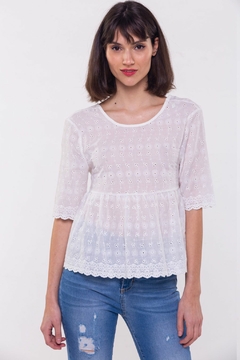 (CHI) BLUSA BRODERIE (25827)