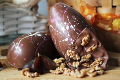 OVO DE FIGO COM NOZES (CHOCOLATE DE ORIGEM SUSTENTAVEL) - Mother's Chocolates