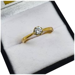 Anillo Cintillo De Oro 18k Cintillo Con Piedra Blanca Nda1p 2 Gramos