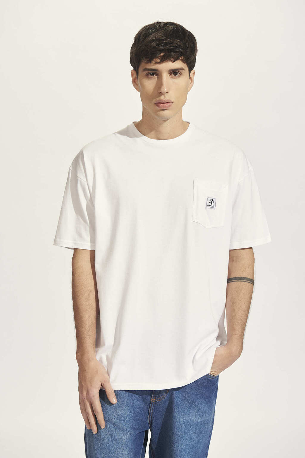 Remera Basic Pocket Over