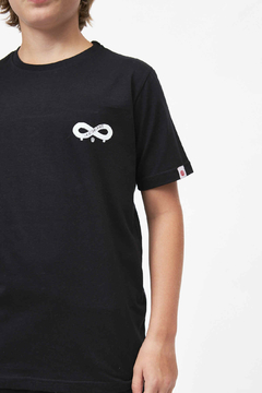 Remera Infinity Niño