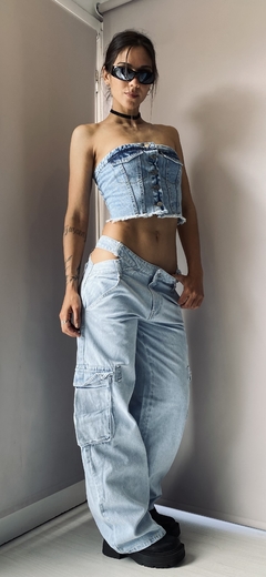 jeans cargo wide leg curt tiro bajo 20% off transferencia