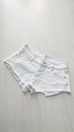 Short jeans white pespunte 20% transferencia