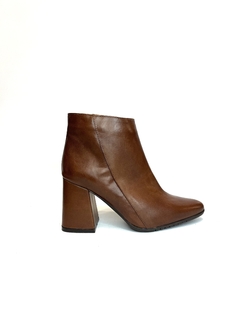 Bota de cuero Gravagna (697) - comprar online