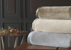 Cobertor Trussardi King Piemontesi Fendi 100% Microfibra Aveludado na internet