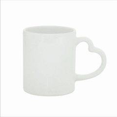 CANECA PORCELANA BRANCA ALÇA CORAÇÃO 300ML