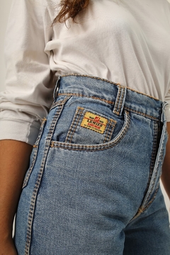 Calça jeans cintura mega alta vintage