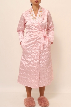 Robe matelassê rosa bordado vintage - comprar online