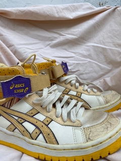 Imagem do tenis asics vintage basquete anos 90’s