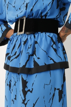 vestido midi ombreira zebra azul na internet