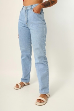 Calça jeans clara cintura media versatti 1984 - Capichó Brechó