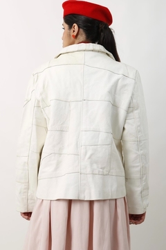 jaqueta couro branco recortes forrado na internet