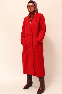 Imagem do casaco vermelho forrado longo