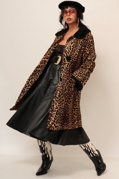 Casaco leopardo detalhes pelucia preto 60´s na internet