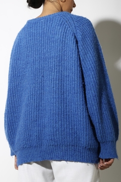 Pulôver tricot grosso manga bufante azul   - Capichó Brechó