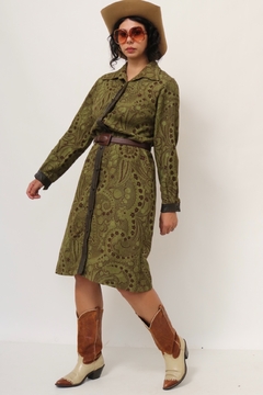Casaco verde estampado viés de couro marrom - comprar online