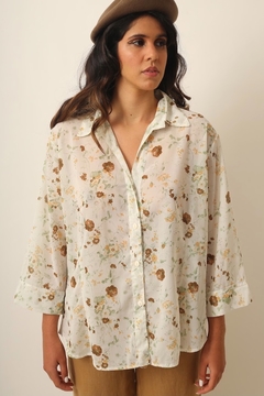 Camisa floral flores em marrom - loja online