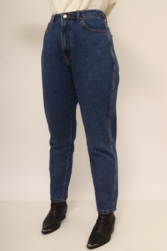 Calça jeans grossa azul classica na internet
