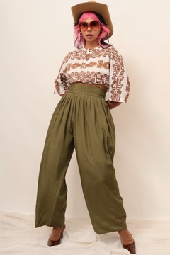 Imagem do Calça verde cintura alta pantalona det marrom