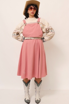 Imagem do vestido jardineira rosa vintage