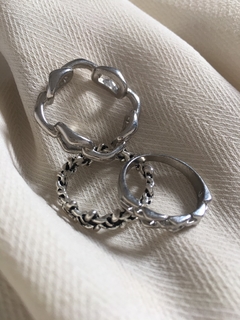 Kit três anéis corrente prata - Capichó Brechó